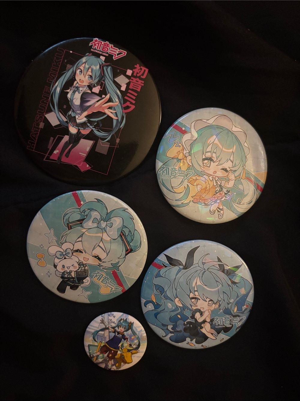 hatsune miku vocaloid pin lot